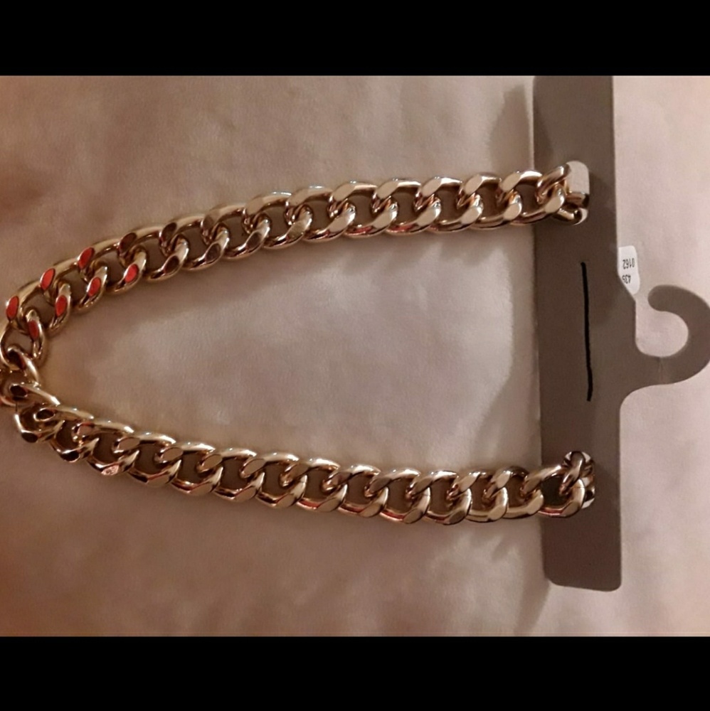 Urban outfitters necklace